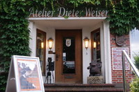 Im Atelier von Dieter Weiser in der Bergstra�e finden oft Ausstellungen statt
