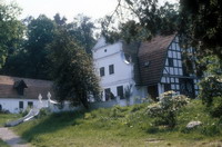 Blick auf das Hauptgb�ude und die Ateliers der Nebengeb�ude 