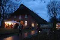 Der Worpsweder Kunsthandwerkermarkt zur blauen Stunde