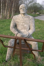 Skulptur eines Kunstmalers auf der Stra�e von Lilienthal nach Worpswede