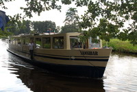 MS Sansibar bei der Ankunft in Worpswede-Neu Helgoland