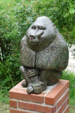 Affe als Kunstfigur beim Tag der offenen Ateliers