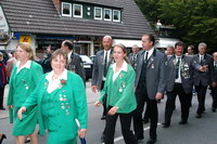 Mitglieder vom Sch�tzenverein beim Erntefestumzug