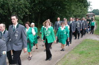 Sch�tzenverein-Mitglieder beim Erntefest auf dem Weyerberg