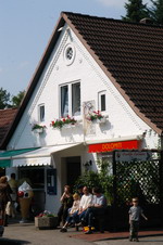 Das Eiscafe Dolomiti im Ortszentrum bietet feinstes italienisches Speiseeis