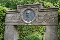Die Gedenkst�tte von J�rgen Christian Findorff an der Kirche