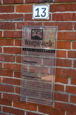 Infotafel der Gemeinde Worpswede am Philine-Vogeler-Haus