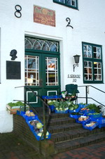 Eingang zum ehemaligen Kaufhaus Stolte (heute "Die Speisekammer) - anno 1824