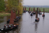 Die Flotte auf dem Weg in Richtung Ritterhuder Schleuse
