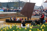 Einfahrt in den Findorffer Hafen in Bremen am Nachmittag