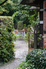 Blick in den Garten vom Br�njeshof