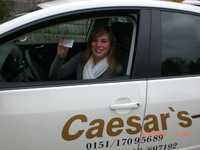 Fahrsch�lerin Sarah Dewenter nach erfolgreicher Pr�fung