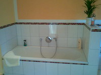 Fliesen im Badezimmer - gelegt durch H.H. Wendelken (Maurer- und Reparaturarbeiten, Fliesen-, Platten- und Mosaikleger)