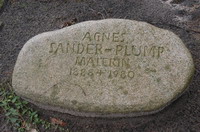 Grab von Agnes Sander-Plump auf dem Worpsweder Friedhof