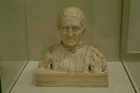 Fritz Mackensen: B�ste seiner Mutter Luise Mackensen (1839-1919) Handoriginal in Gips um 1895, nach dem sp�ter sechs Broncen gegossen wurden, im Museum am Modersohn-Haus