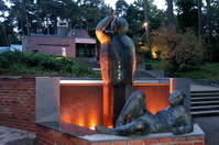 Bacchus-Brunnen bei Nacht