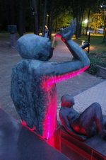 Bacchus-Brunnen bei Nacht