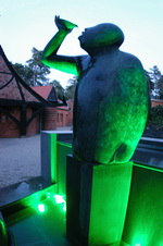Bacchus-Brunnen bei Nacht