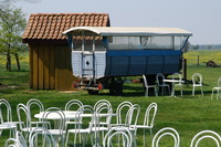 Kremserwagen im 2011 er�ffneten "Cafe D�umlingsdorf"