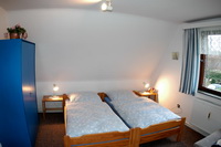 Ferienwohnung1: Claus-Ferienwohnung (Renate Claus) im K�nstlerdorf Worpswede, Fichtenweg 28, Tel.: 04792/7943, Mobil: 0175/7085718, Homepage: www.worpsweder-ferienwohnungen.de