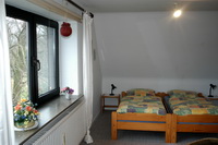 Ferienwohnung 2: Claus-Ferienwohnung (Renate Claus) im K�nstlerdorf Worpswede, Fichtenweg 28, Tel.: 04792/7943, Mobil: 0175/7085718, Homepage: www.worpsweder-ferienwohnungen.de