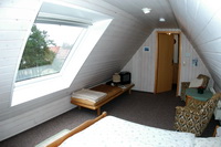 Appartement (ideal als Erg�nzung zu Ferienwohnung 1 oder 2): Claus-Ferienwohnung (Renate Claus) im K�nstlerdorf Worpswede, Fichtenweg 28, Tel.: 04792/7943, Mobil: 0175/7085718, Homepage: www.worpsweder-ferienwohnungen.de