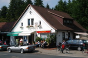 EisCaf� Dolomiti Gbr (italienisches Eis und Caf�), Inh.: Da Col Lorenzo + Pierluigi (Speiseeishersteller), Hembergstr. 21, Tel.: 04792/7799, Fax.: 04792/2144, Mail: pdacol@web.de, Homepage: www.eiscafe-dolomiti-worpswede.de