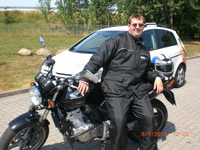 Fahrsch�ler Maximilian Murken nach erfolgreicher Pr�fung