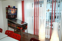 Flipper im Unterrichtsraum von "Caesars Fahrschule"