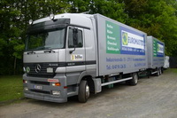 Die Fahrschule Raimund B�lke bildet auch auf dem LKW (mit Anh�nger) aus