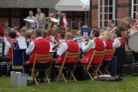 Musiker vom "Blasorchester Grasberg" beim Familienfest auf dem Findorffhof in der Gemeinde Grasberg