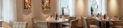 Hotel & Restaurant am Kunstcentrum (P�chter: Michael Kaesebier), Hans-am-Ende-Weg 4, 27726 Worpswede, Tel.: 04792/9400, Fax.: 04792/3878, Mail: info@hotel-am-kunstcentrum.de, Homepage: www.hotel-am-kunstcentrum.de