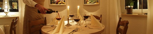 Hotel & Restaurant am Kunstcentrum (P�chter: Michael Kaesebier), Hans-am-Ende-Weg 4, 27726 Worpswede, Tel.: 04792/9400, Fax.: 04792/3878, Mail: info@hotel-am-kunstcentrum.de, Homepage: www.hotel-am-kunstcentrum.de