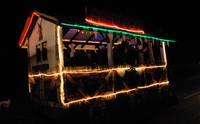 Parade beim H�ttenbuscher Nachtumzug (EWAP - ErnteWagenAbschlu�Party)