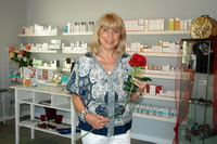 Duftexpertin und Gesch�ftsf�hrerin Ewa Mierzwa von der Parf�merie La Rose (Parf�merie mit Wellness-Lounge), Findorffstr. 10, 27726 Worpswede, Tel.: 04792/3049595, Mobil: 0172/4218294, Fax.: 04792/3049594, Mail: ewamierzwa@parf�merie-la-rose.de, Homepage: www.parf�merie-la-rose.de