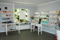 Parf�merie La Rose (Parf�merie mit Wellness-Lounge, Inh.: Ewa Mierzwa), Findorffstr. 10, 27726 Worpswede, Tel.: 04792/3049595, Mobil: 0172/4218294, Fax.: 04792/3049594, Mail: ewamierzwa@parf�merie-la-rose.de, Homepage: www.parf�merie-la-rose.de