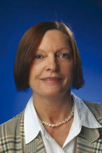 Portr�t von Fotografin Karin Schiestl (Fotografie f�r Industrie, Werbung, Portr�t, Luft- und Detailaufnahmen, Presseillustrationen und Reportagen, Architektur, Makroaufnahmen und dokumentarische Fotografie), Waakhausen 31, Tel. + Fax.: 04792/7785, Mobil: 0174/6919846, Mail: karin.schiestl@freenet.de, Homepage: www.schiestl-fotografie.de
