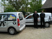 Kai-Christian Henning (links) mit seinem Mitarbeiter Torben Taxius (Schornsteinfegermeister f�r Worpswede und Lilienthal, Geb�udeenergieberater im Handwerk), Weyerdeelen 21, 27726 Worpswede, Tel.: 04792/989830, Mobil: 0175/7146410, Fax: 04792/989831, Mail: kai.henning@ewetel.net, Homepage: www.schornsteinfeger-worpswede-lilienthal.de