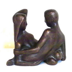 Skulptur "Liegendes Paar"