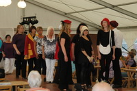 Modenschau beim Sommerfest