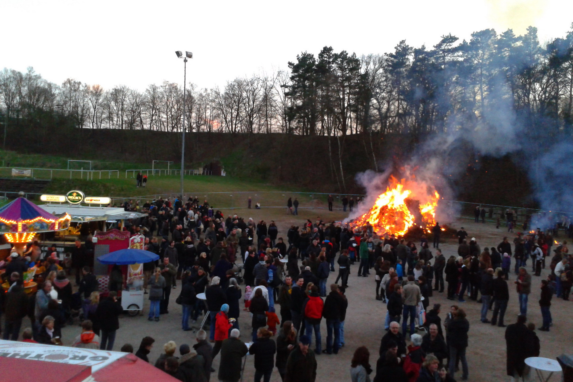 Bild zu Worpswede - Osterfeuer