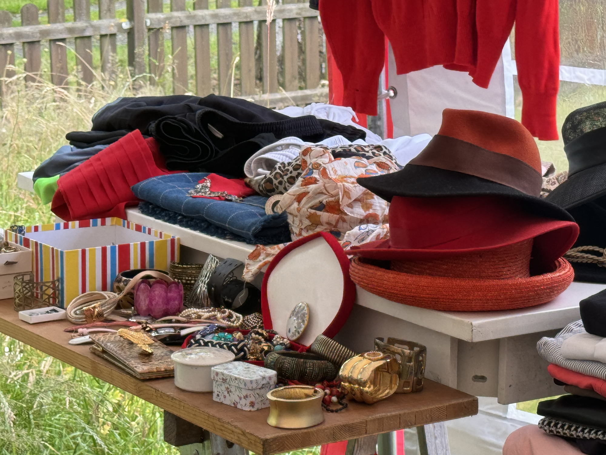 Bild zu Osterholz-Scharmbeck - Flohmarkt in Pennigbüttel