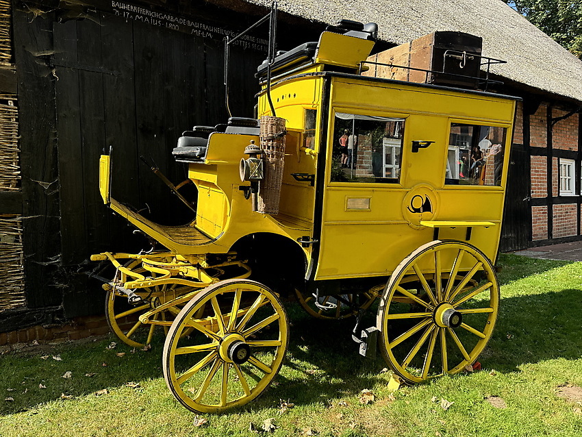 Bild zu Lilienthal - Saisonstart vom Truper Kutschenmuseum