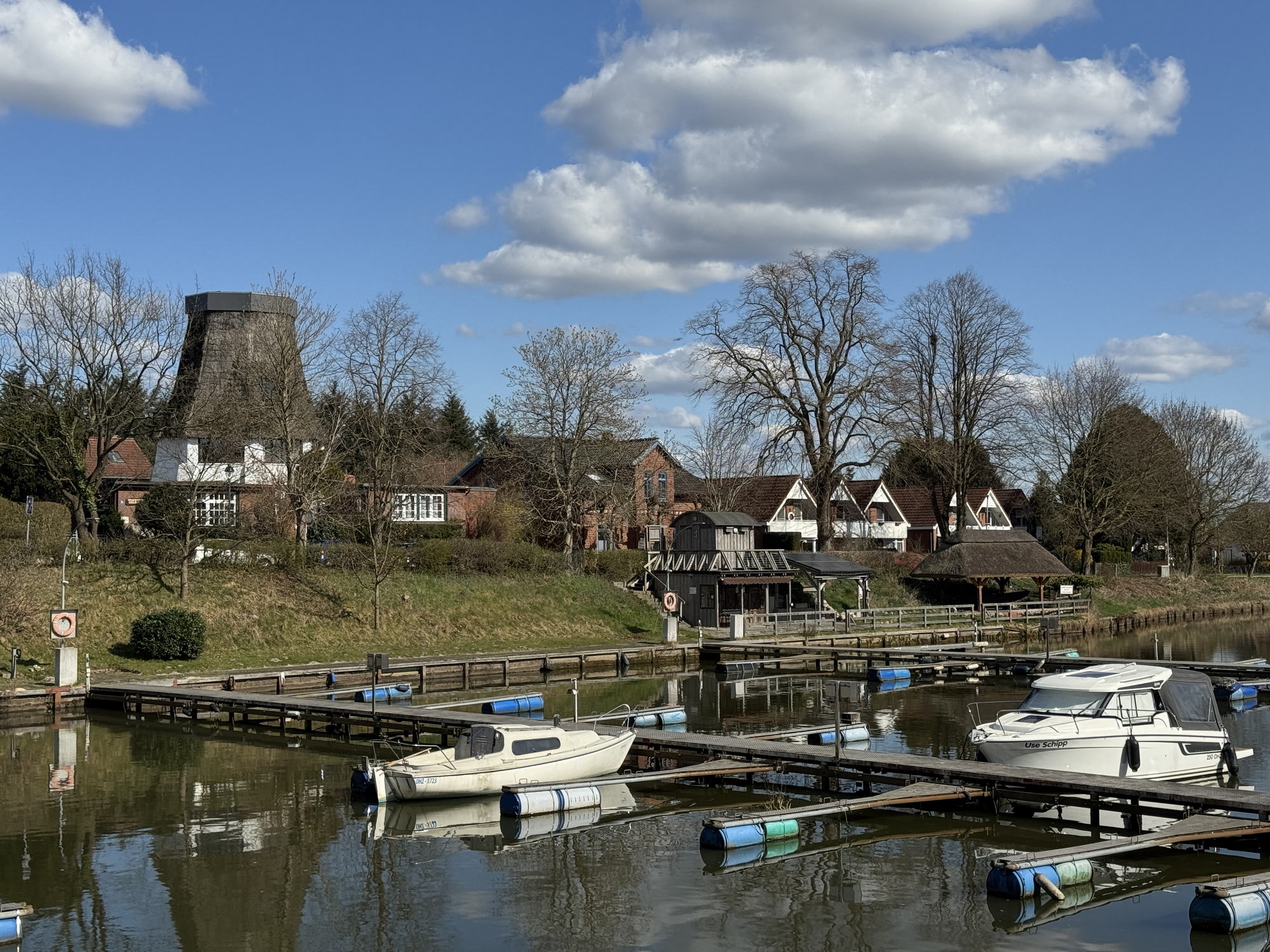 Bild zu Osterholz-Scharmbeck - Hafenfest zum 100-jährigen Vereinsjubiläum