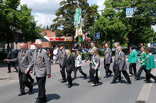 Bild zu Worpswede - Schützenfest mit Schützen- und Trachtenumzug / Worpsweder Berg Party