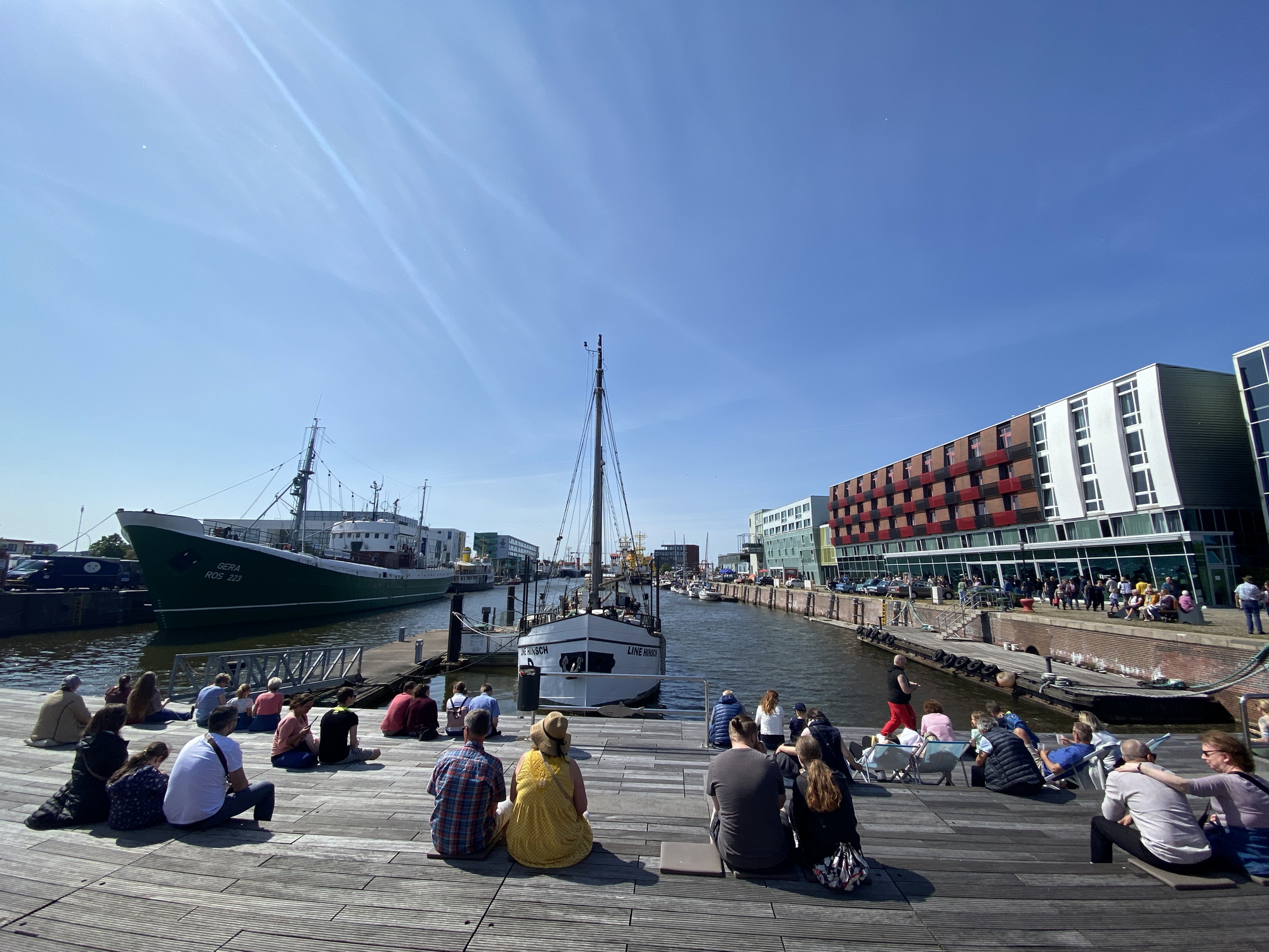 Bild zu Ausflugstipp: Bremerhaven - Bremerhavener Energie- und Klimastadttag mit SonntagsVergnügen & BauernMarkt am Hafen
