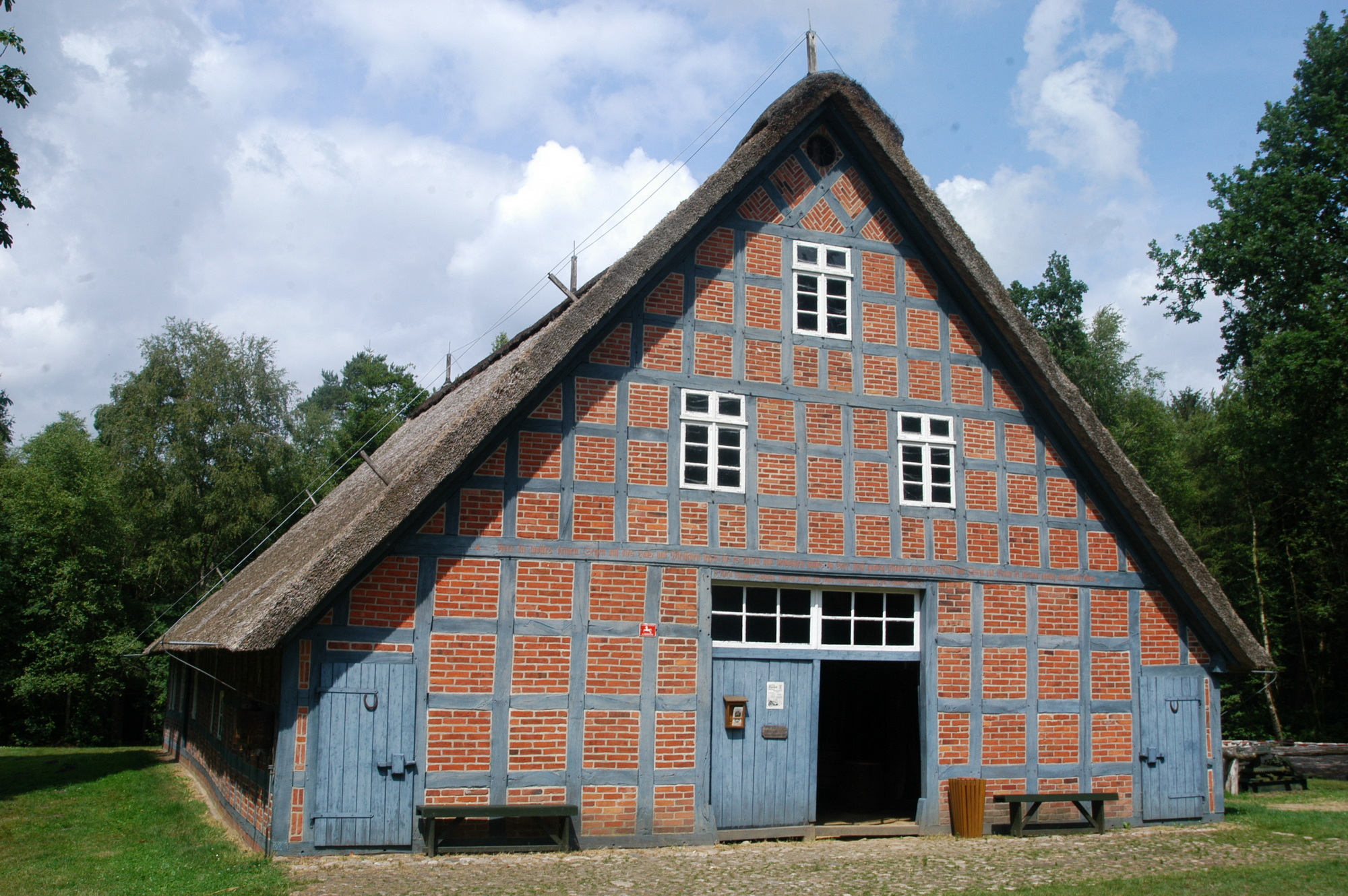 Bild zu Ausflugstipp: Gnarrenburg - Handwerker- und Backtag beim Historischen Moorhof Augustendorf