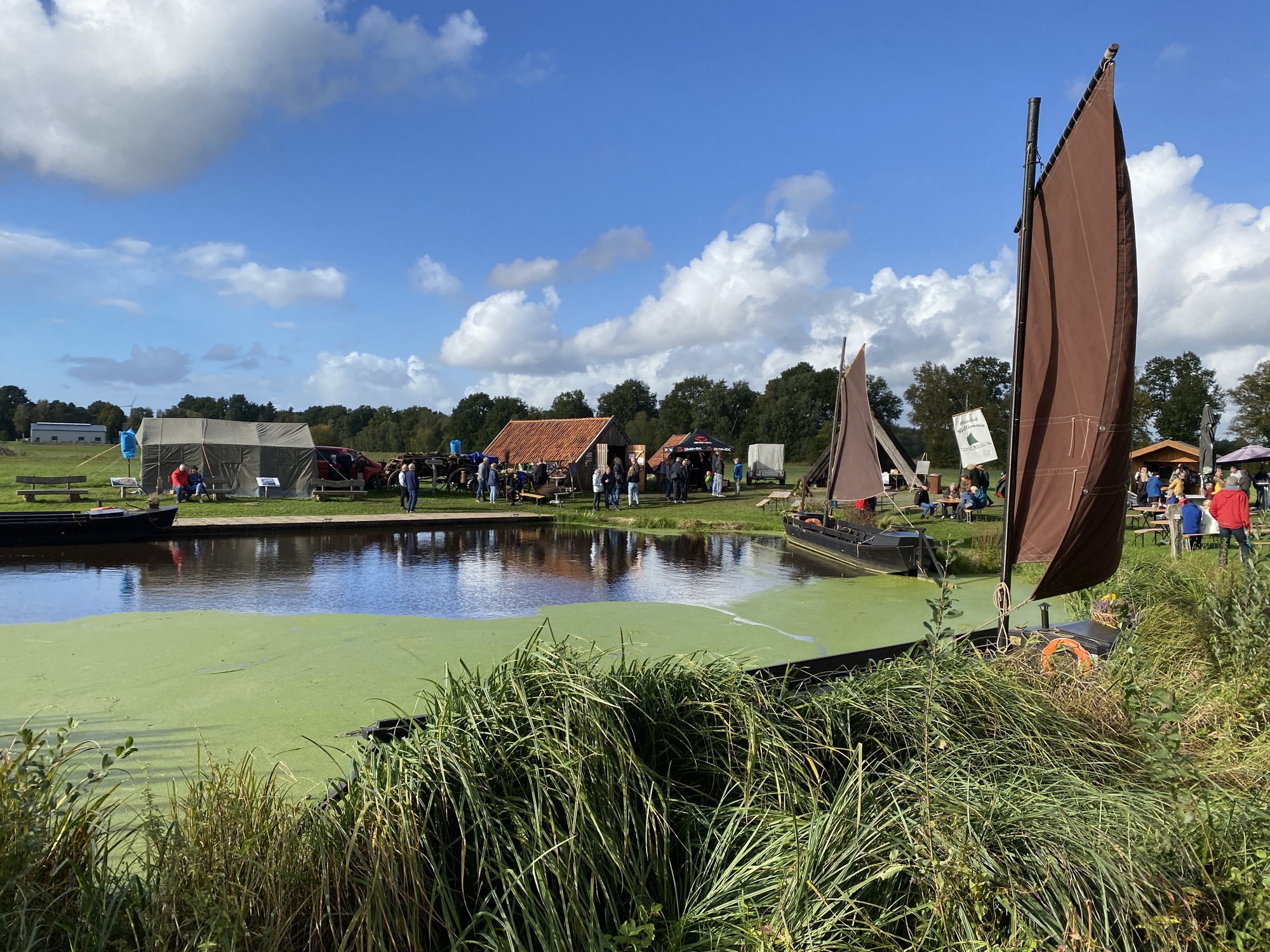 Bild zu Ausflugstipp: Klappstauregatta in der Moormetropole Gnarrenburg