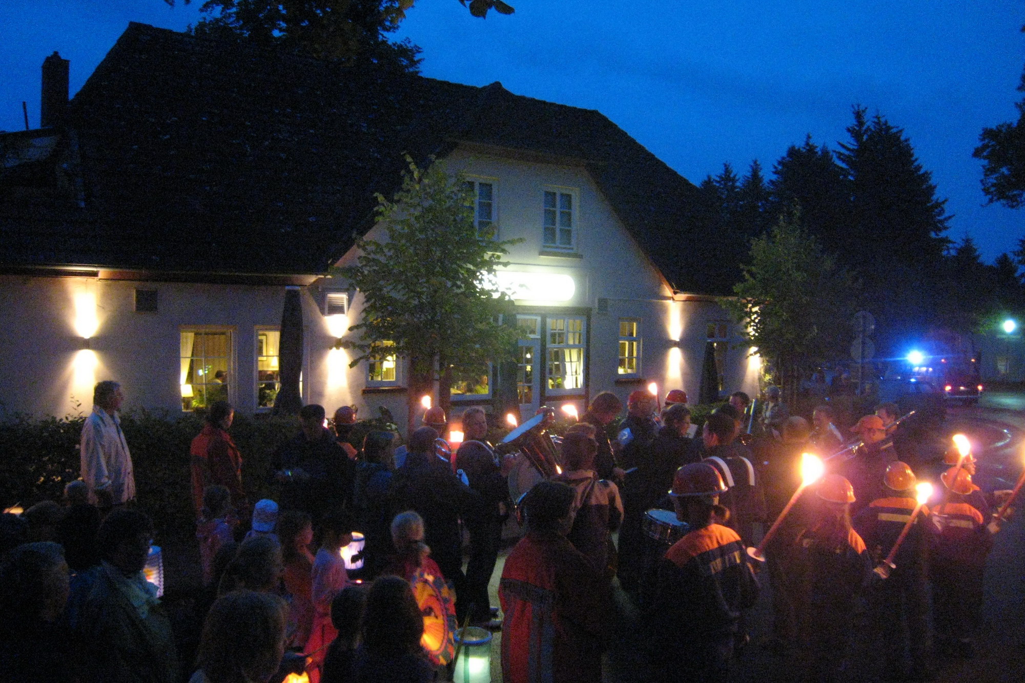 Bild zu Worpswede - Laternenumzug Erntefest
