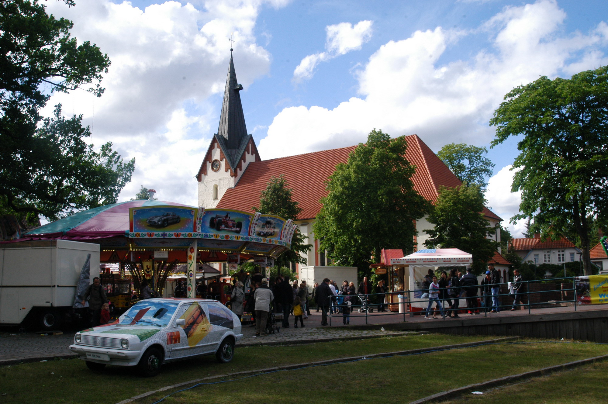 Bild zu Osterholz-Scharmbeck - Maimarkt